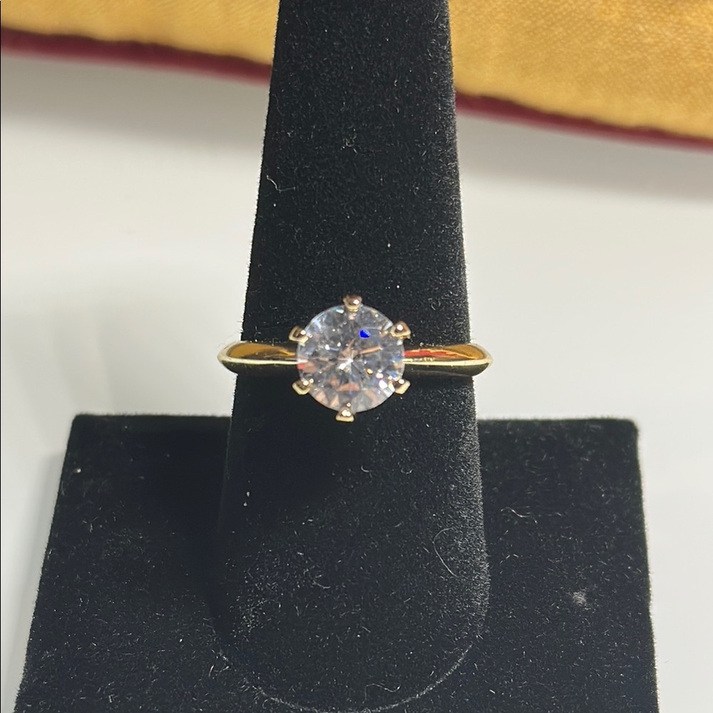 Gold Solitaire Ring - image 1
